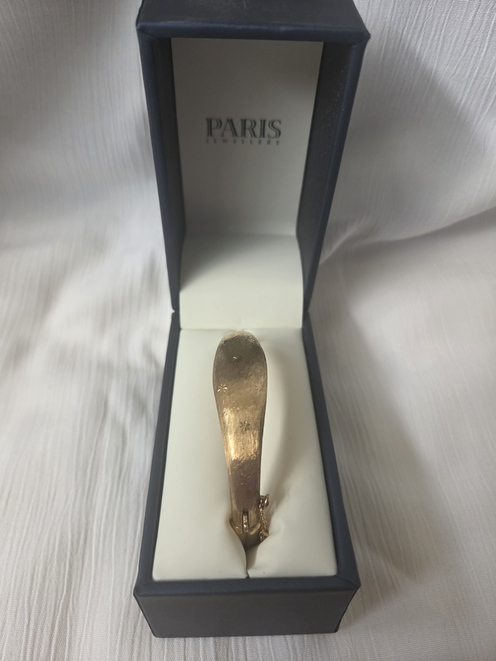 Vtg Birks 9ct Gold Hinged Bangle Bracelet Starburst Engraved Florentine  11g, 7"